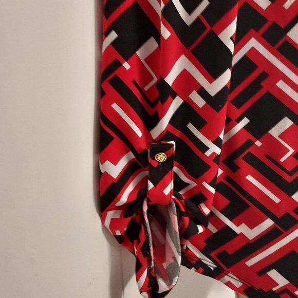 Anne Klein M EX Cond pit to pit 18 inches length 24 Black,red and white - Picture 5 of 5